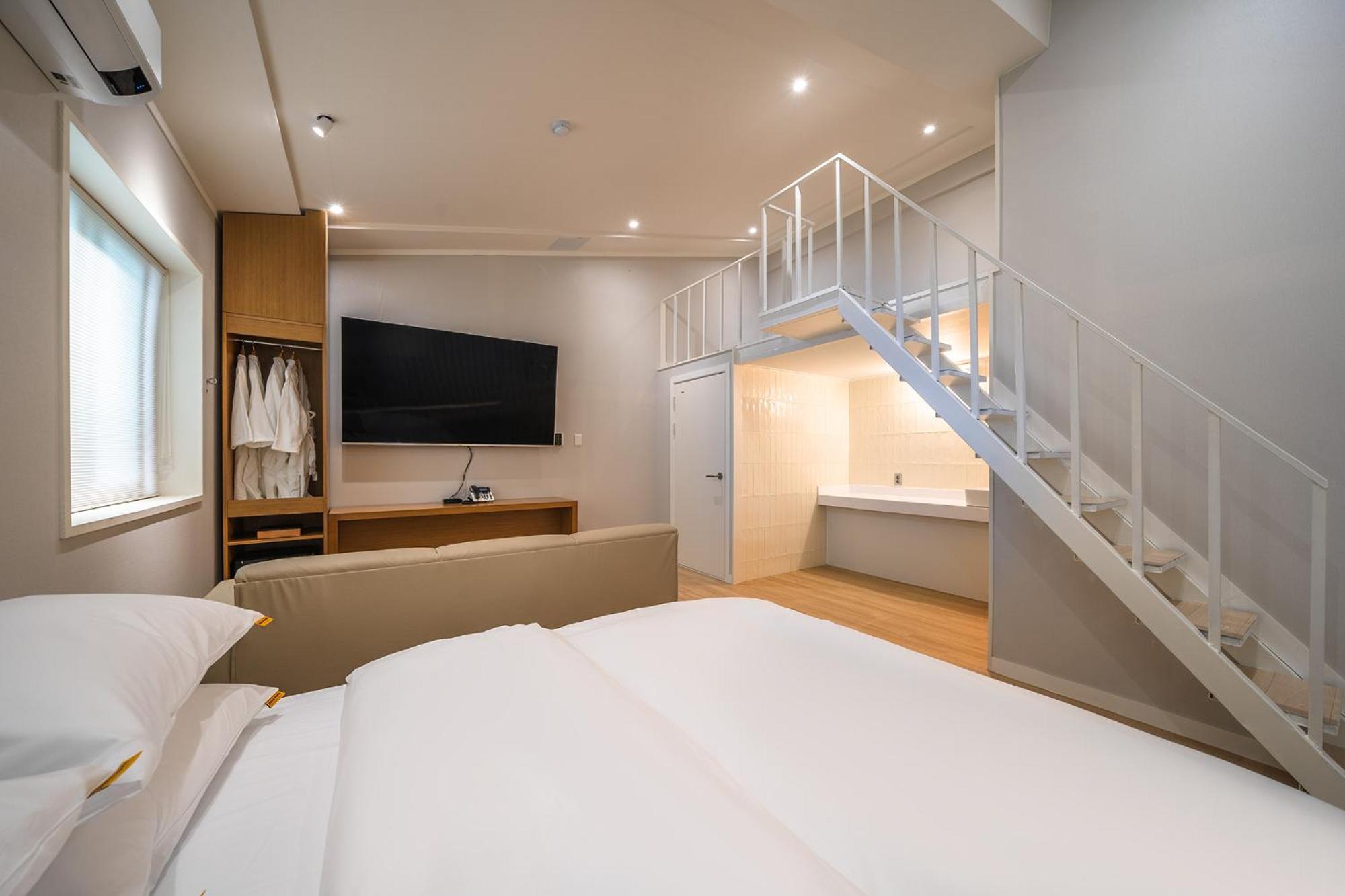 סוואן Mono Hotel מראה חיצוני תמונה