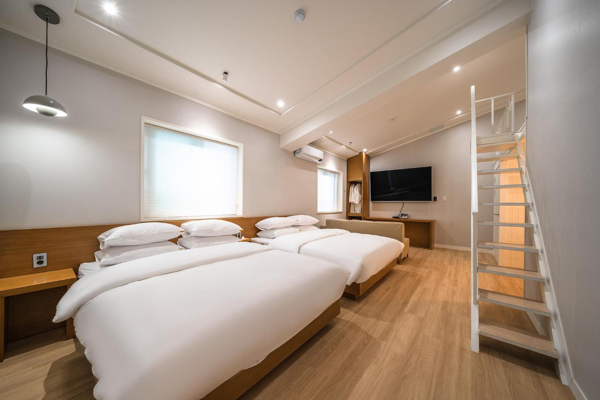 סוואן Mono Hotel מראה חיצוני תמונה